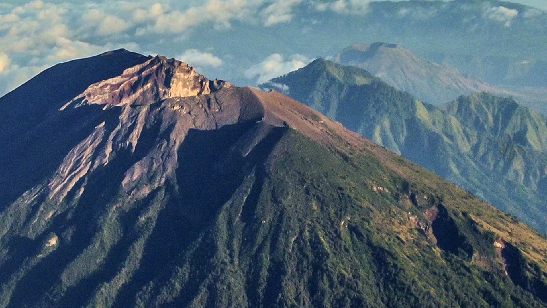 Bali Volcanoes And Ricefields Helicopter Tour